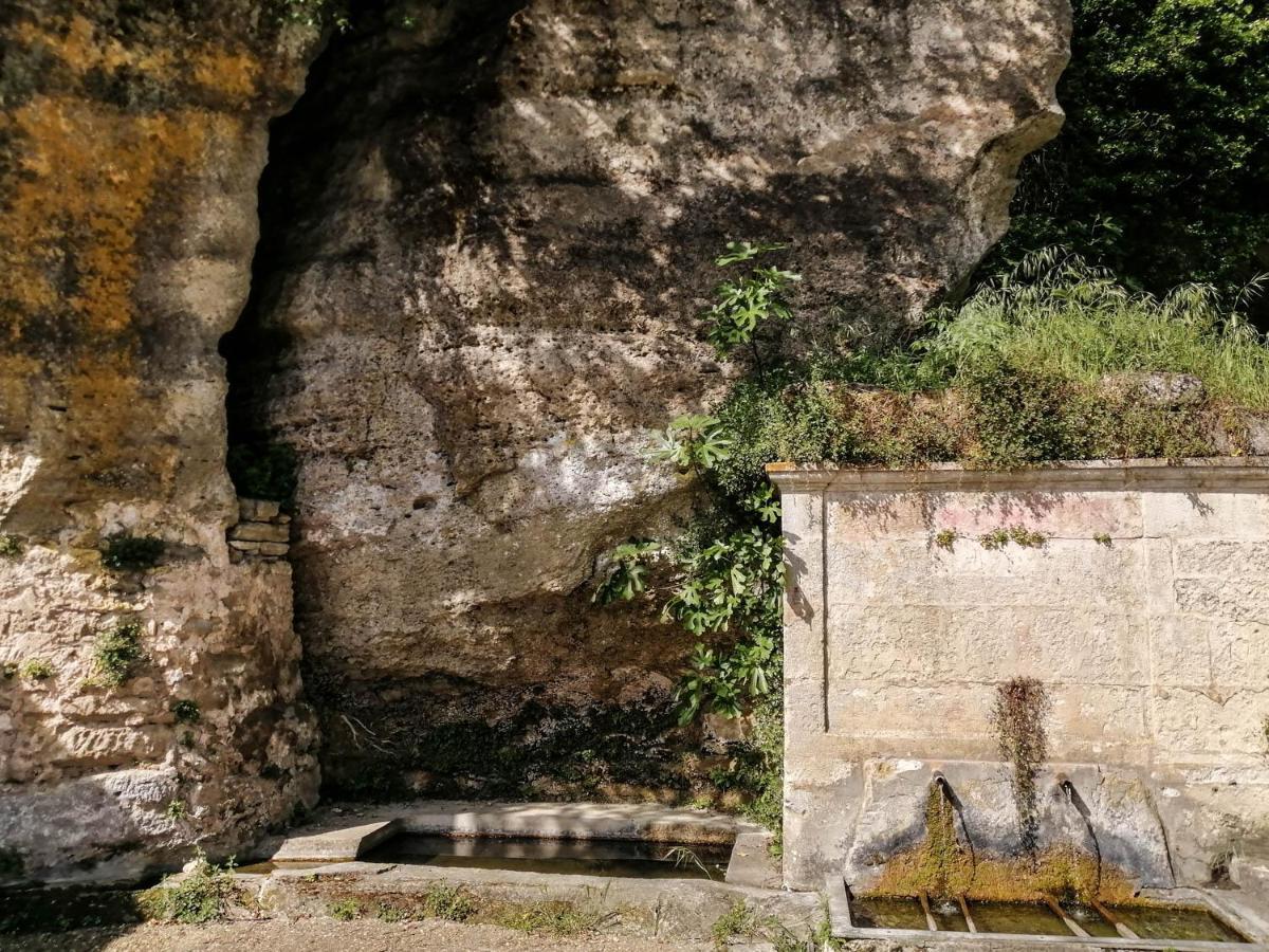 Les Cabanes De La Fontaine Lacoste  Eksteriør bilde