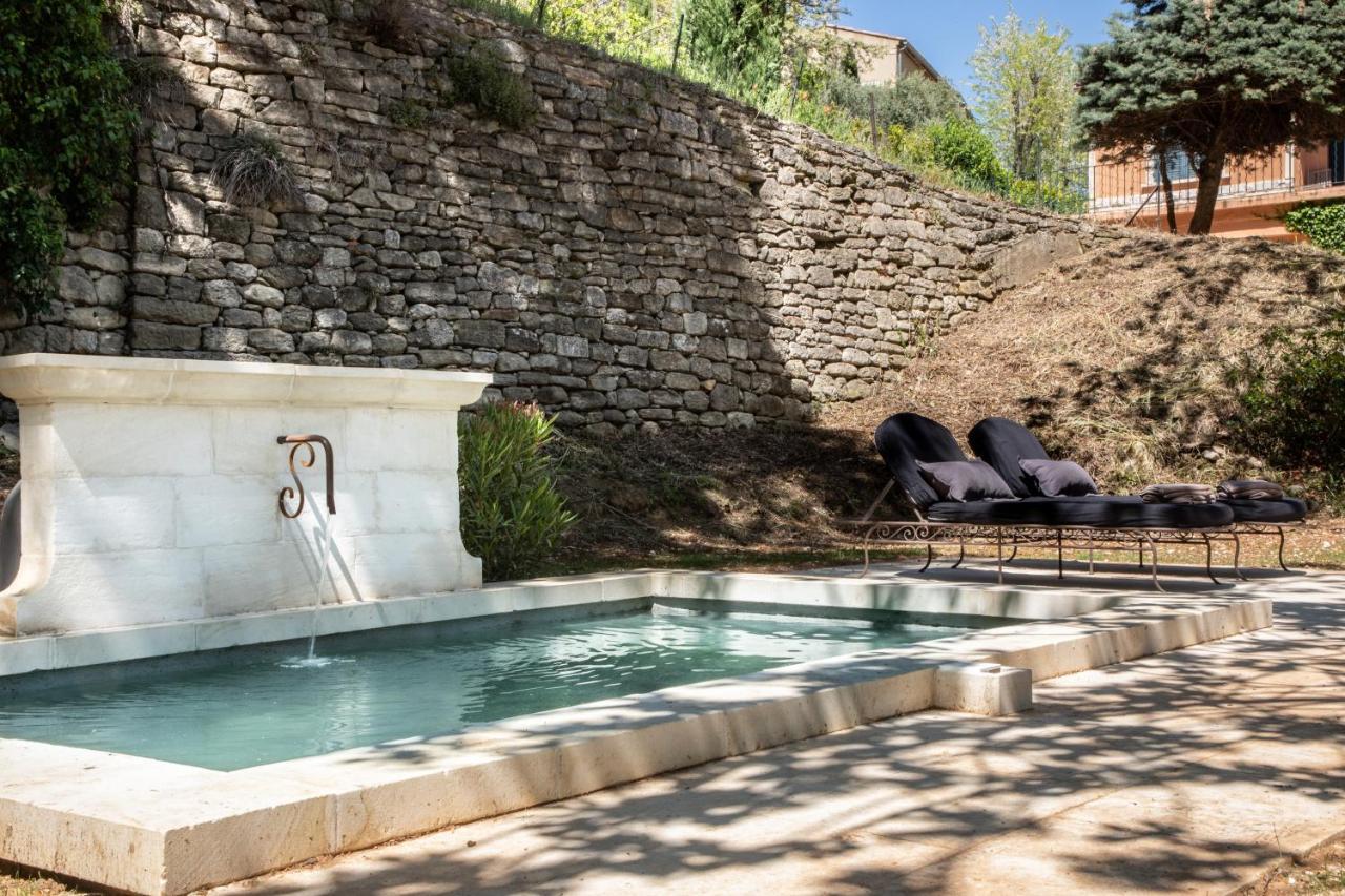 Les Cabanes De La Fontaine Lacoste  Eksteriør bilde