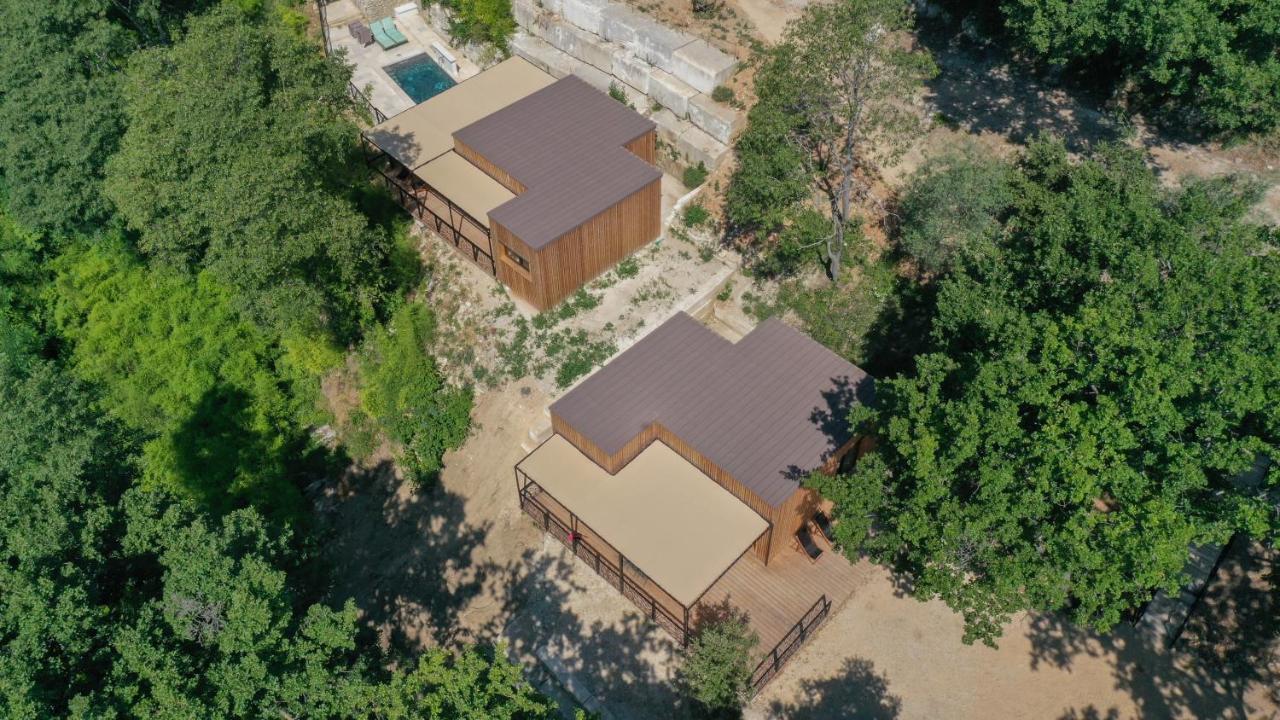 Les Cabanes De La Fontaine Lacoste  Eksteriør bilde