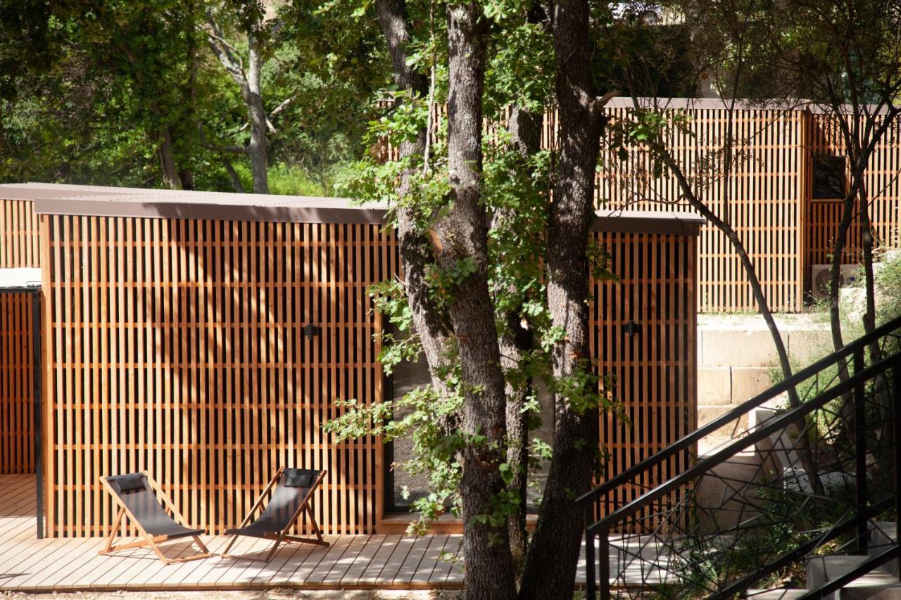 Les Cabanes De La Fontaine Lacoste  Eksteriør bilde